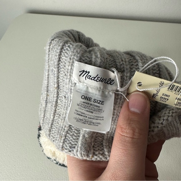 NEW Madewell Gray Rainbow 100% Merino Wool Pom-Pom Beanie - Picture 3 of 6